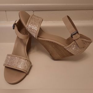 Women's Crown Vintage Gold Wedge Heels Size 8